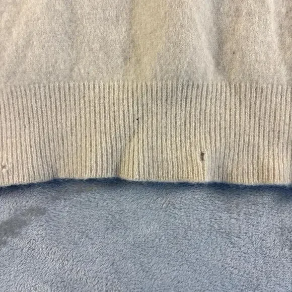 Vintage Polo Ralph Lauren Cream 100% Lambswool V-neck Pullover Sweater - Picture 7 of 7